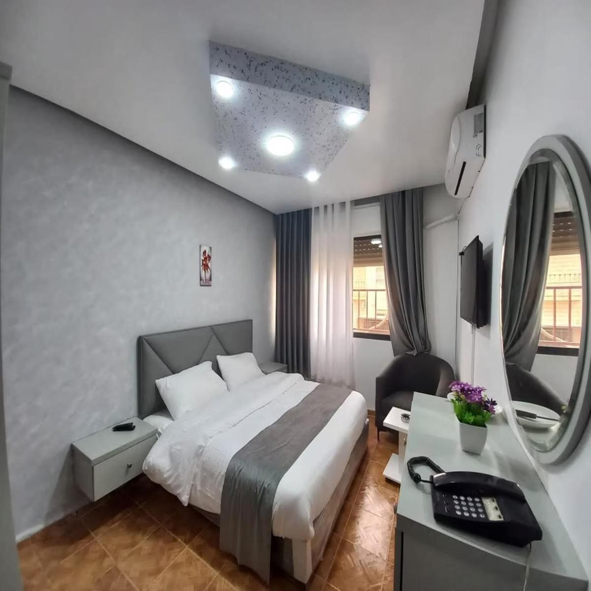 Al-Nujoom Hotel Suites Αμμάν Εξωτερικό φωτογραφία